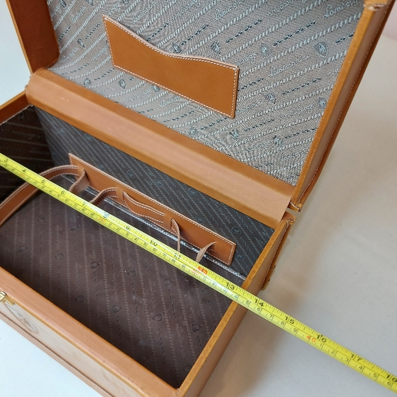 Original 1991 Lamborghini Diablo Schedoni Leather Vanity Case - Picture 13 of 16